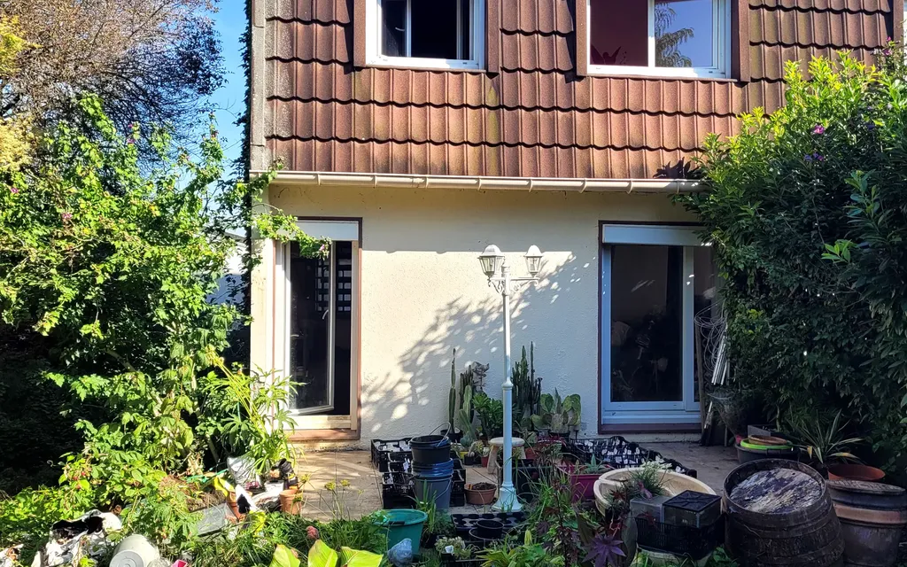 Achat maison à vendre 4 chambres 106 m² - Esbly