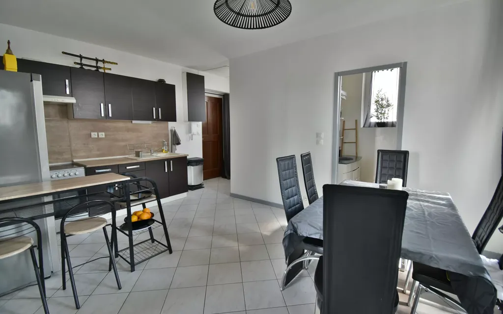 Achat appartement à vendre 2 pièces 51 m² - Saint-Maurice-de-Beynost