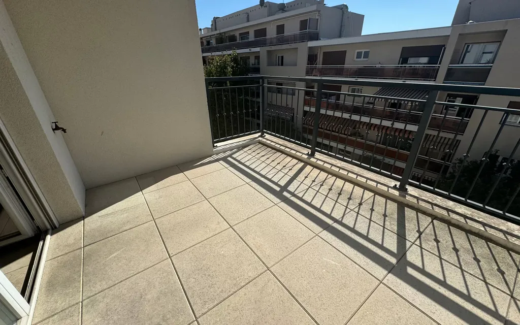 Achat appartement à vendre 3 pièces 58 m² - Toulon