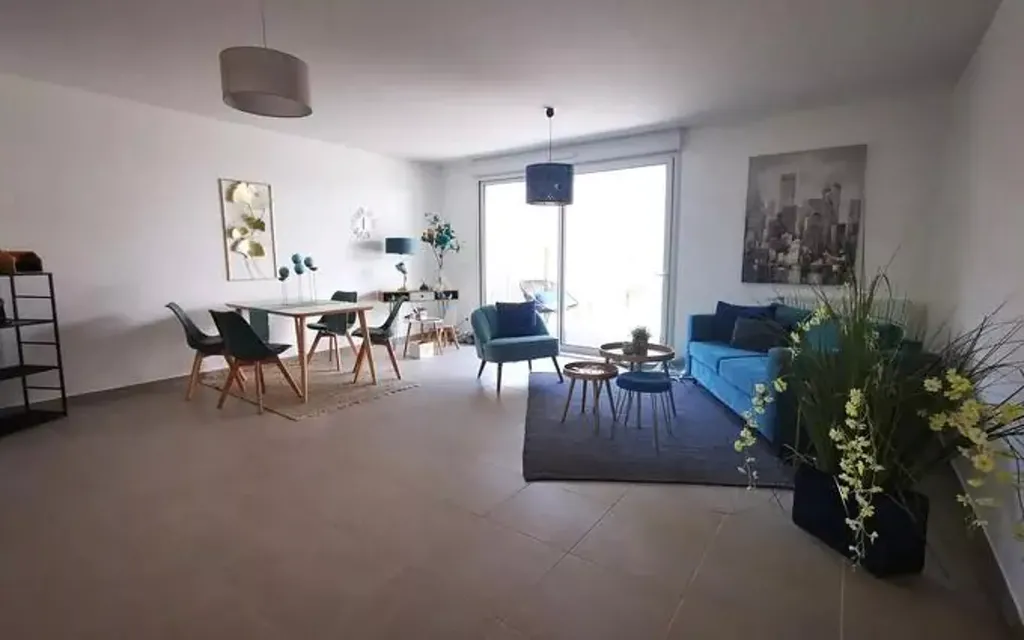 Achat appartement à vendre 4 pièces 90 m² - Hyères