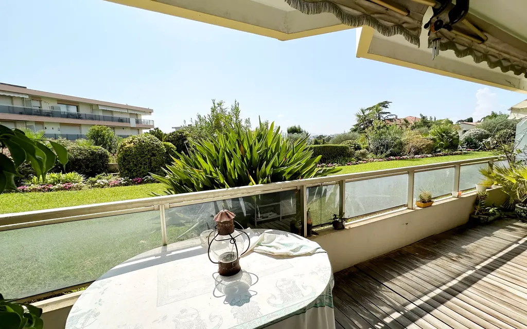 Achat appartement à vendre 3 pièces 78 m² - Cannes