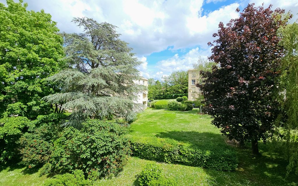 Achat appartement à vendre 4 pièces 81 m² - Chambourcy