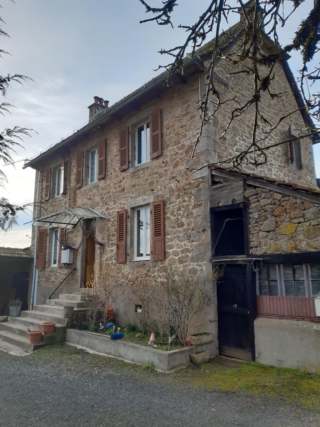 Achat maison à vendre 1 chambre 120 m² - Ladinhac