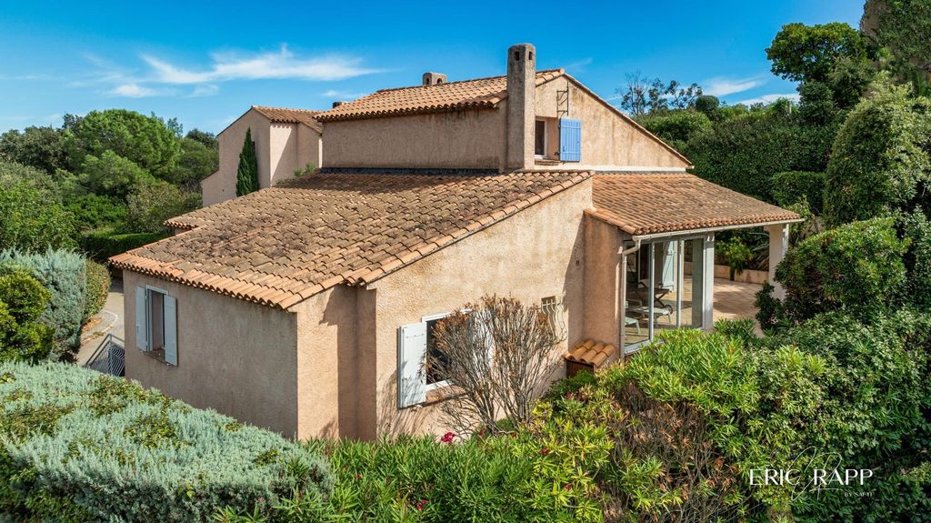 Achat maison à vendre 3 chambres 95 m² - Roquebrune-sur-Argens