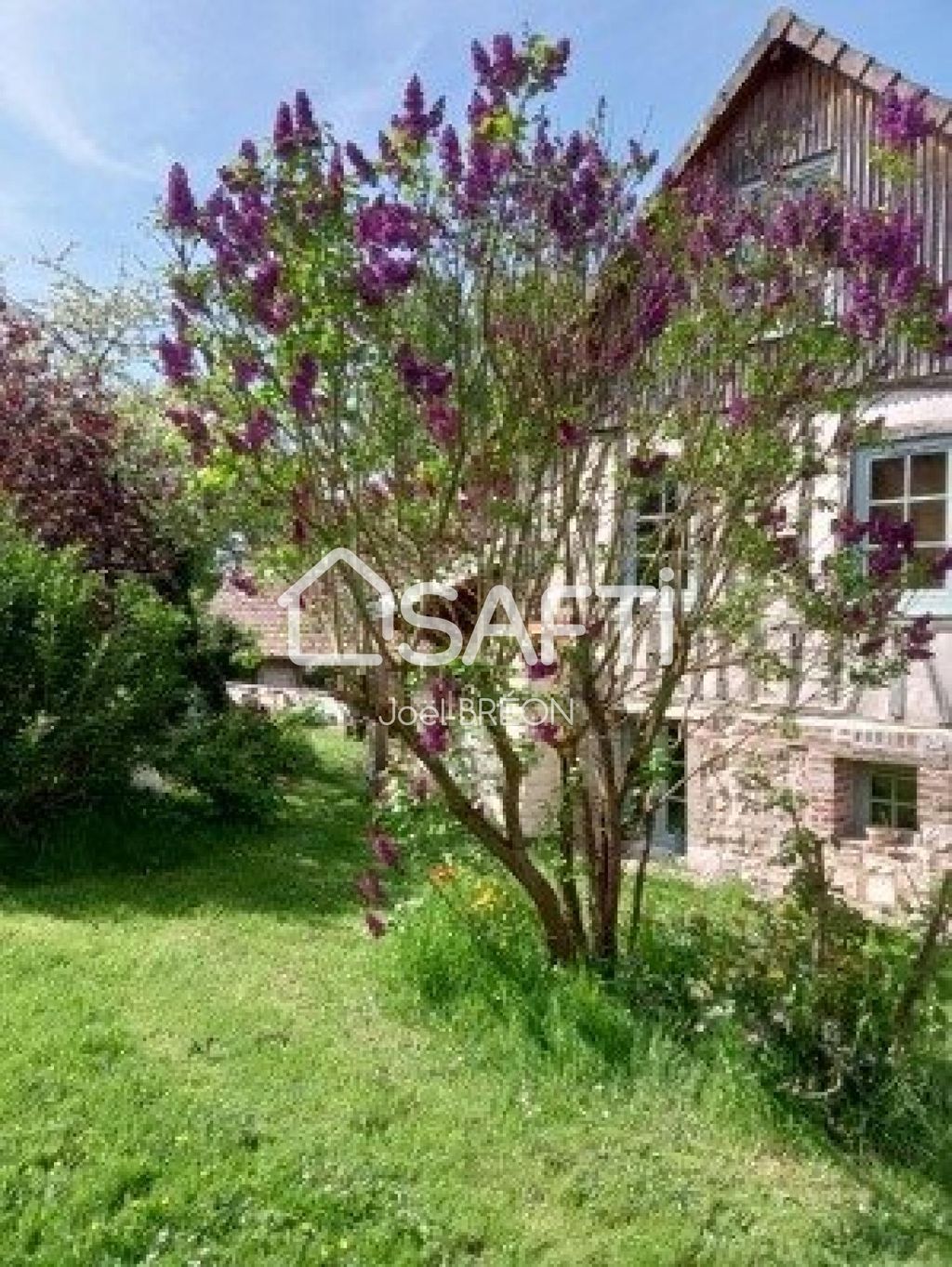 Achat maison à vendre 4 chambres 140 m² - Saint-Pierre-de-Manneville