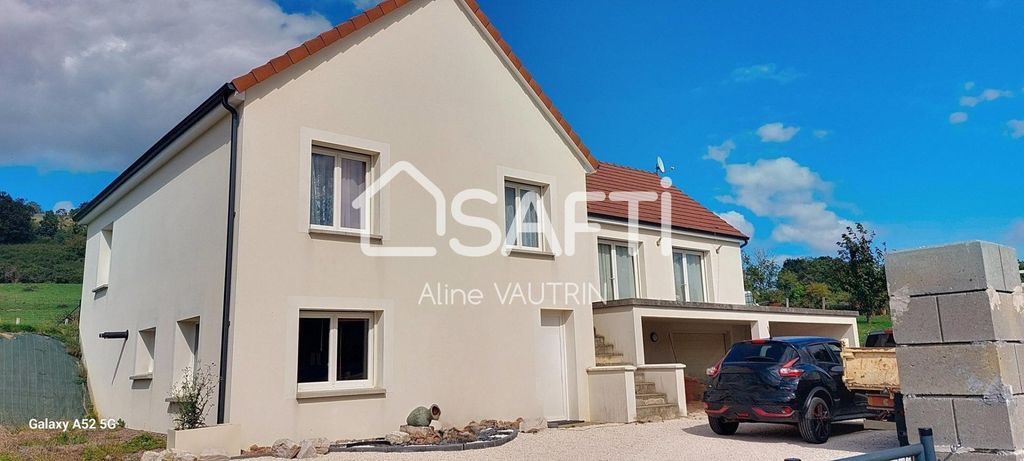 Achat maison à vendre 5 chambres 203 m² - Savigny-sous-Mâlain