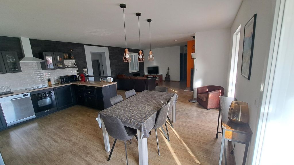 Achat maison à vendre 4 chambres 117 m² - Saint-Vincent-de-Paul