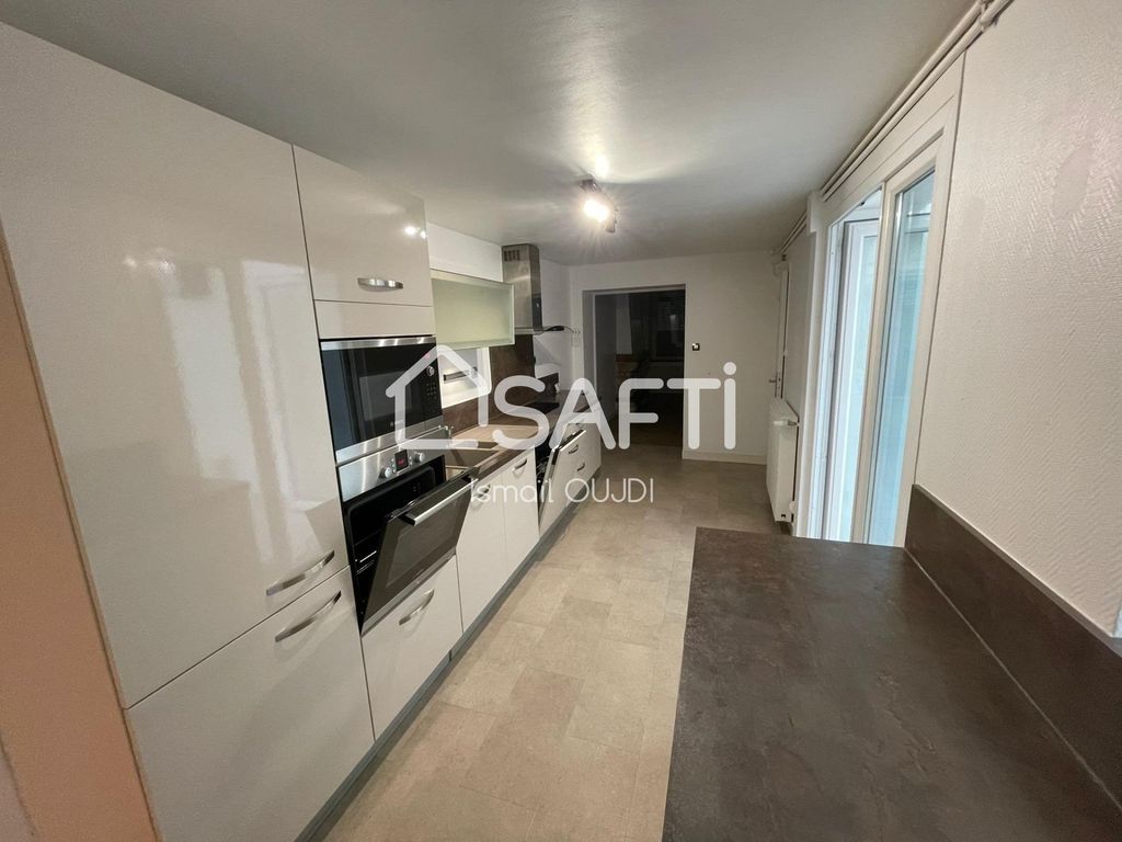 Achat maison à vendre 2 chambres 105 m² - Cherbourg-en-Cotentin