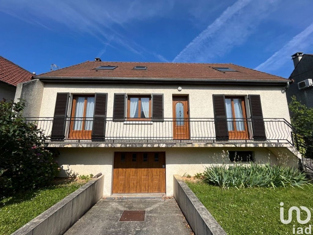 Achat maison à vendre 5 chambres 128 m² - Paray-Vieille-Poste