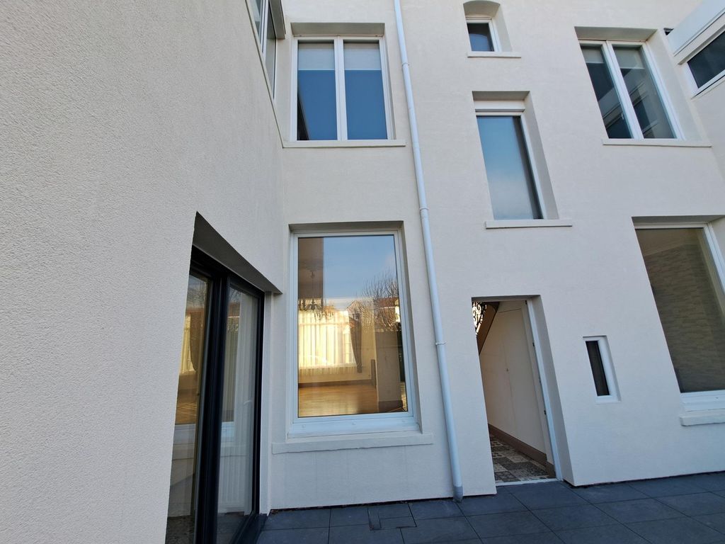 Achat maison à vendre 5 chambres 265 m² - Dunkerque