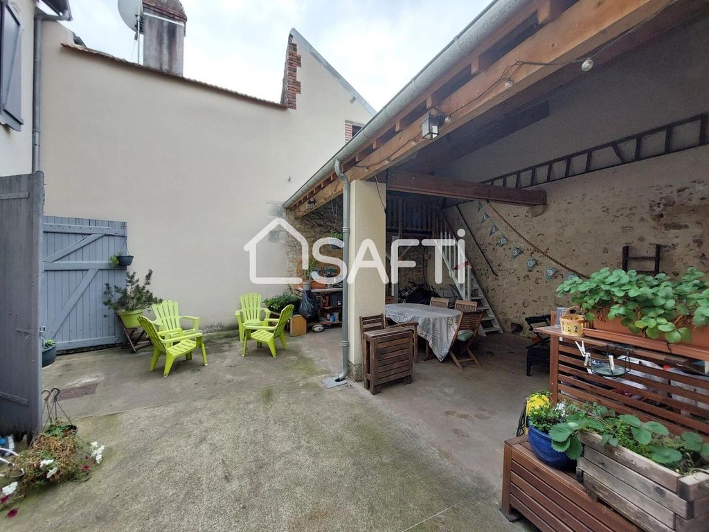 Achat maison à vendre 4 chambres 151 m² - Saint-Satur