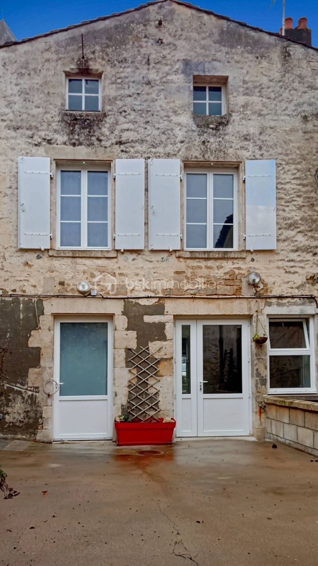 Achat maison à vendre 3 chambres 175 m² - Celles-sur-Belle