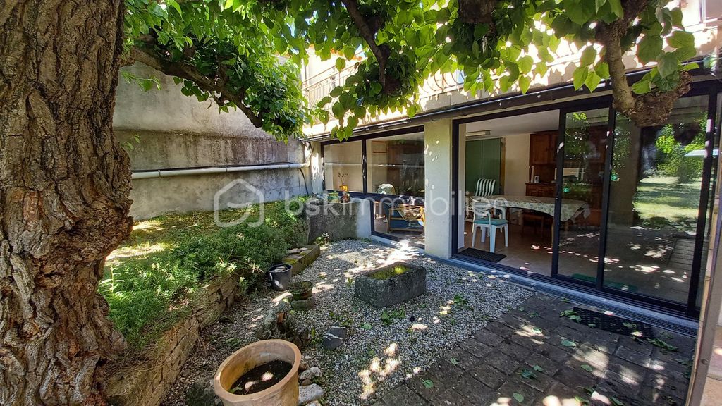 Achat maison à vendre 4 chambres 176 m² - Aubenas