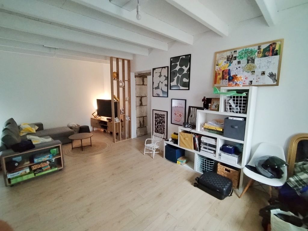 Achat maison à vendre 2 chambres 71 m² - Y