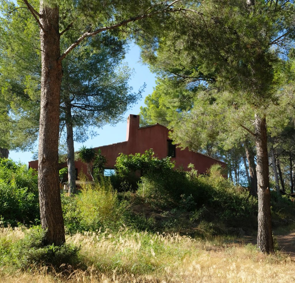 Achat maison à vendre 5 chambres 185 m² - Bandol