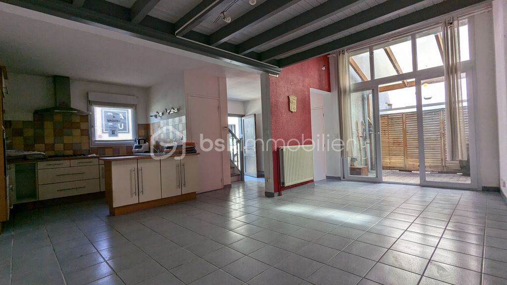 Achat maison à vendre 3 chambres 76 m² - Feurs