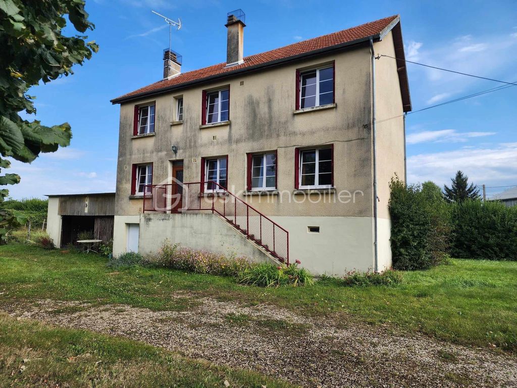 Achat maison à vendre 7 chambres 137 m² - Saint-Maurice-aux-Riches-Hommes