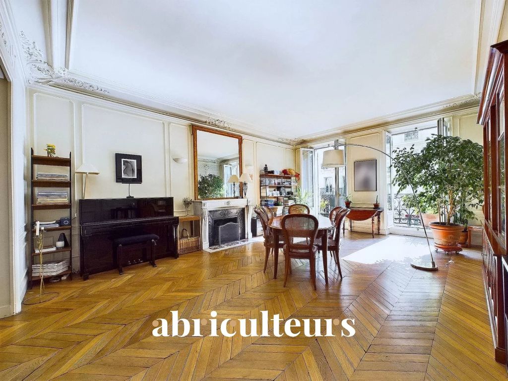 Achat appartement à vendre 6 pièces 156 m² - Paris 10ème arrondissement