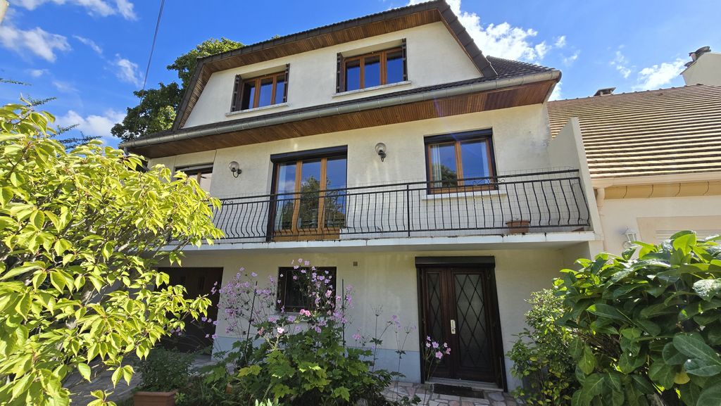 Achat maison à vendre 3 chambres 145 m² - Le Plessis-Trévise