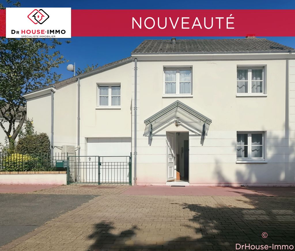 Achat maison à vendre 3 chambres 106 m² - Orléans