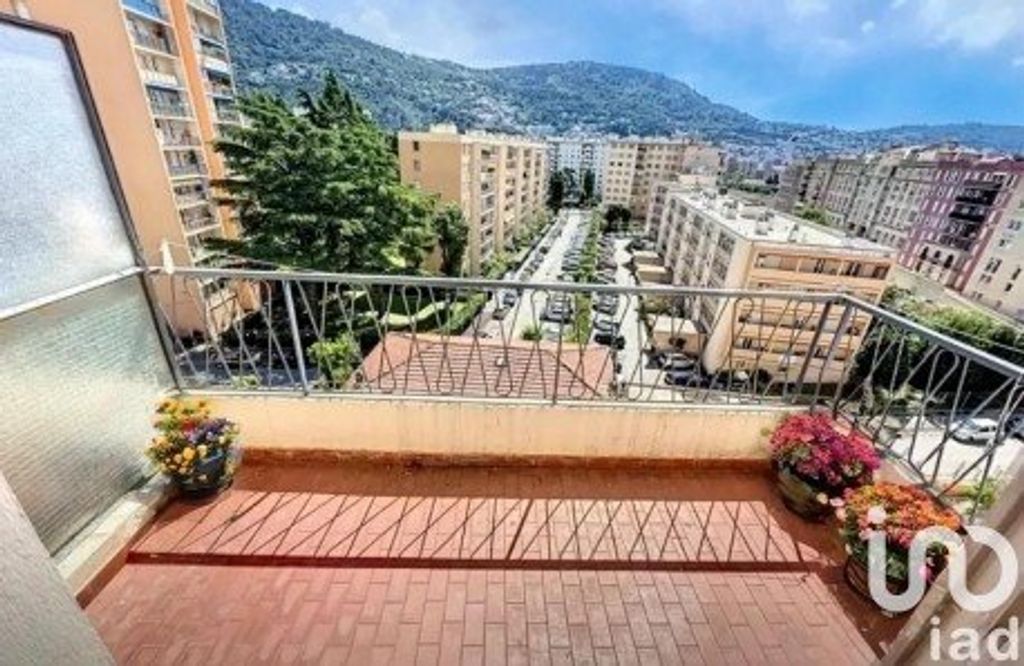 Achat appartement à vendre 4 pièces 81 m² - Nice