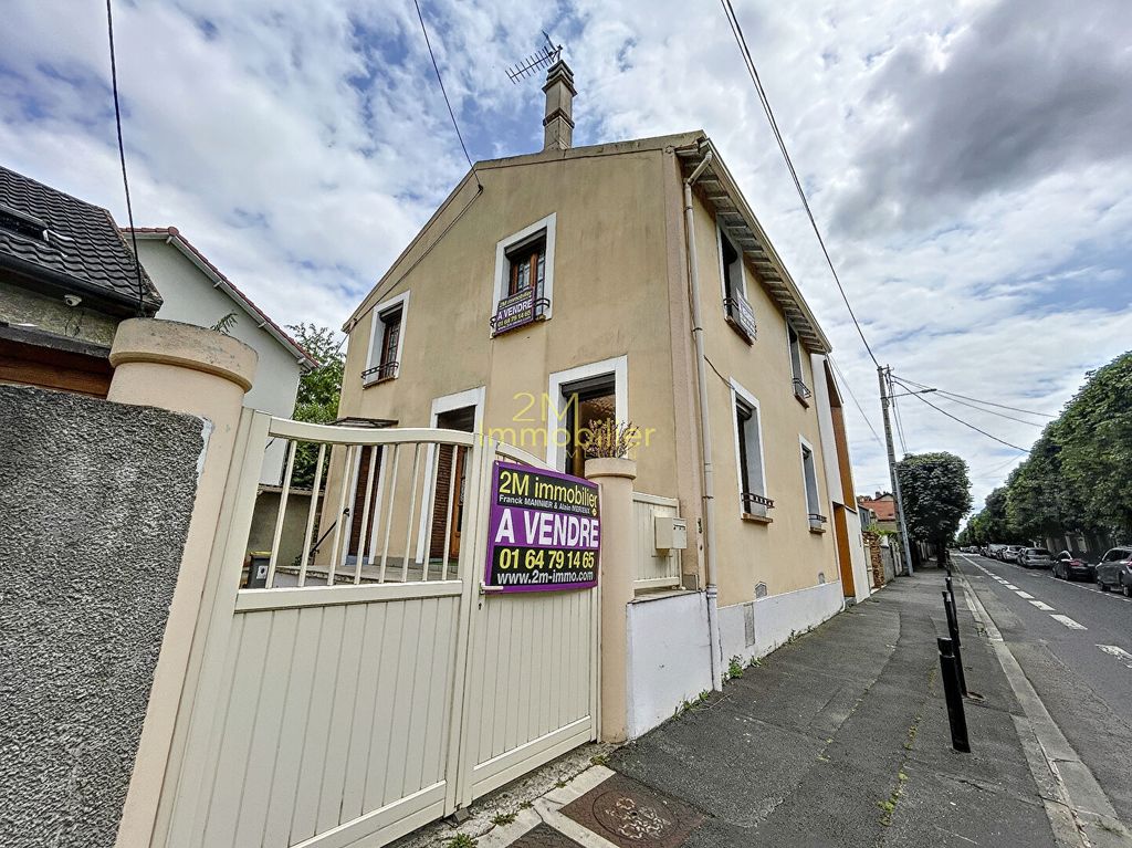 Achat maison à vendre 2 chambres 90 m² - Melun