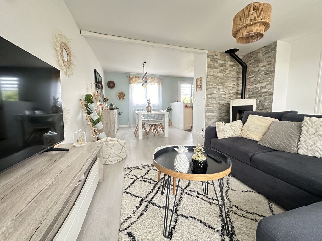 Achat maison à vendre 3 chambres 93 m² - Rilhac-Rancon