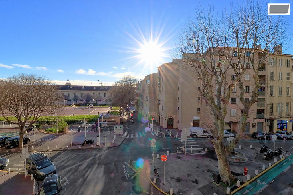 Achat appartement à vendre 2 pièces 37 m² - Toulon