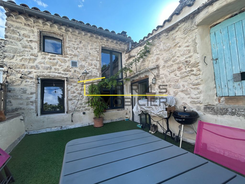 Achat maison à vendre 2 chambres 83 m² - Grignan