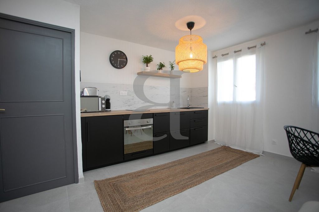 Achat appartement à vendre 2 pièces 48 m² - L'Isle-sur-la-Sorgue