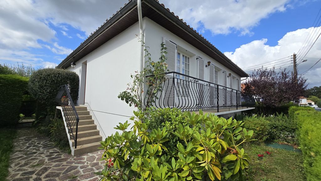 Achat maison à vendre 5 chambres 116 m² - La Roche-sur-Yon