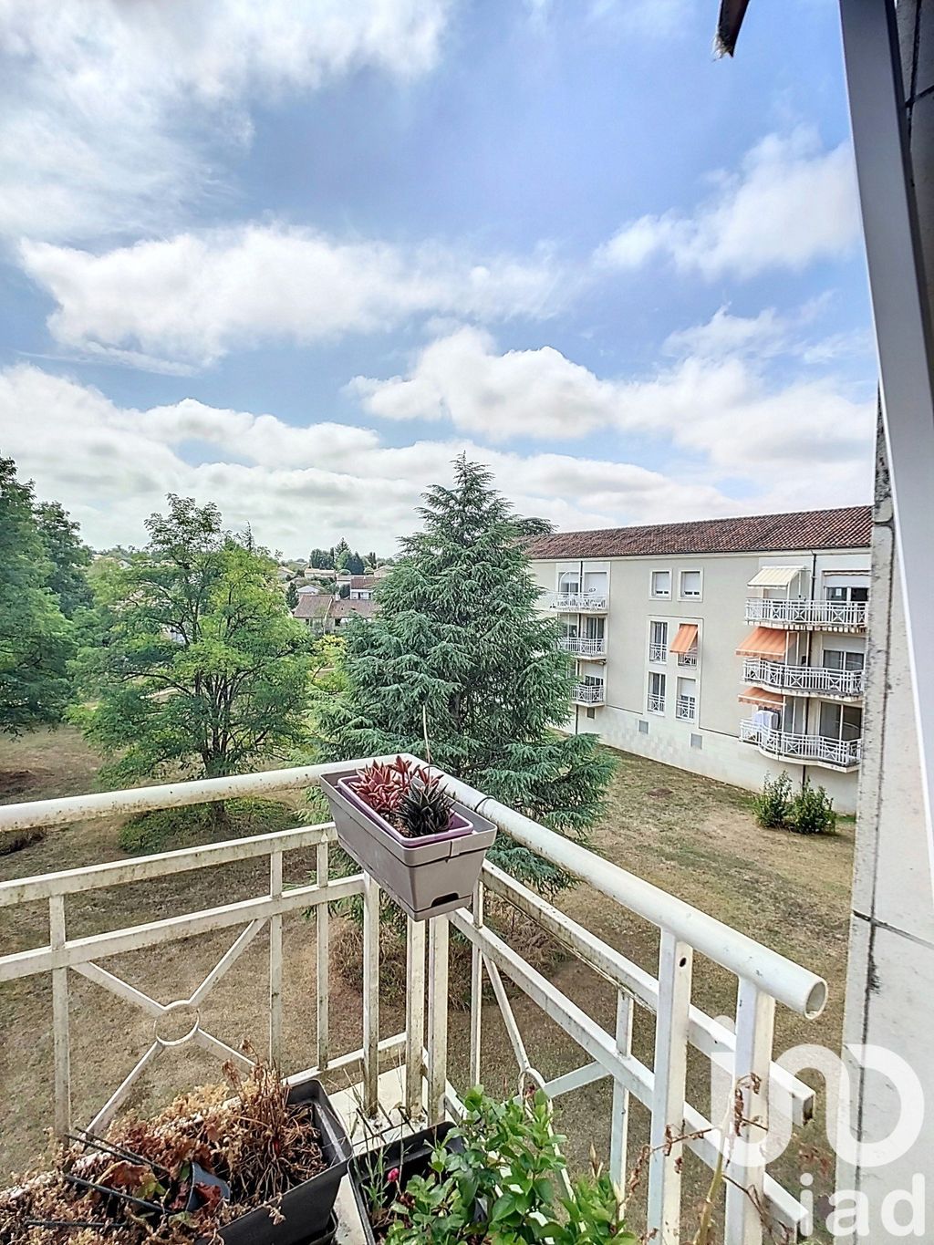 Achat appartement à vendre 2 pièces 51 m² - Saint-Benoît