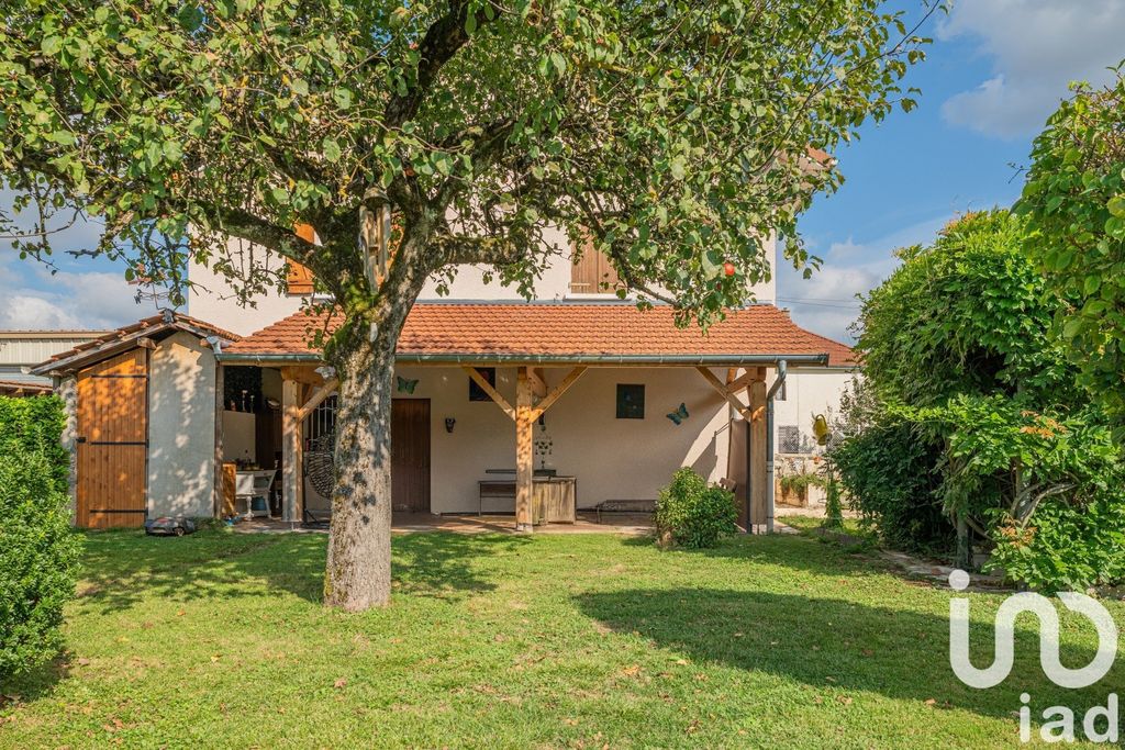 Achat maison à vendre 4 chambres 145 m² - Sillans