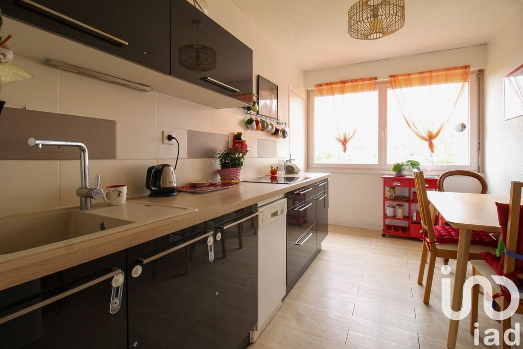 Achat appartement à vendre 3 pièces 73 m² - Vétraz-Monthoux