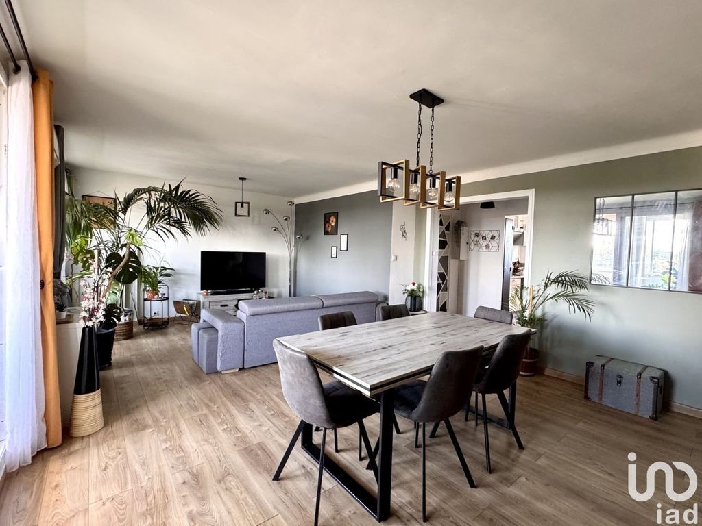 Achat appartement à vendre 4 pièces 96 m² - Le Pontet