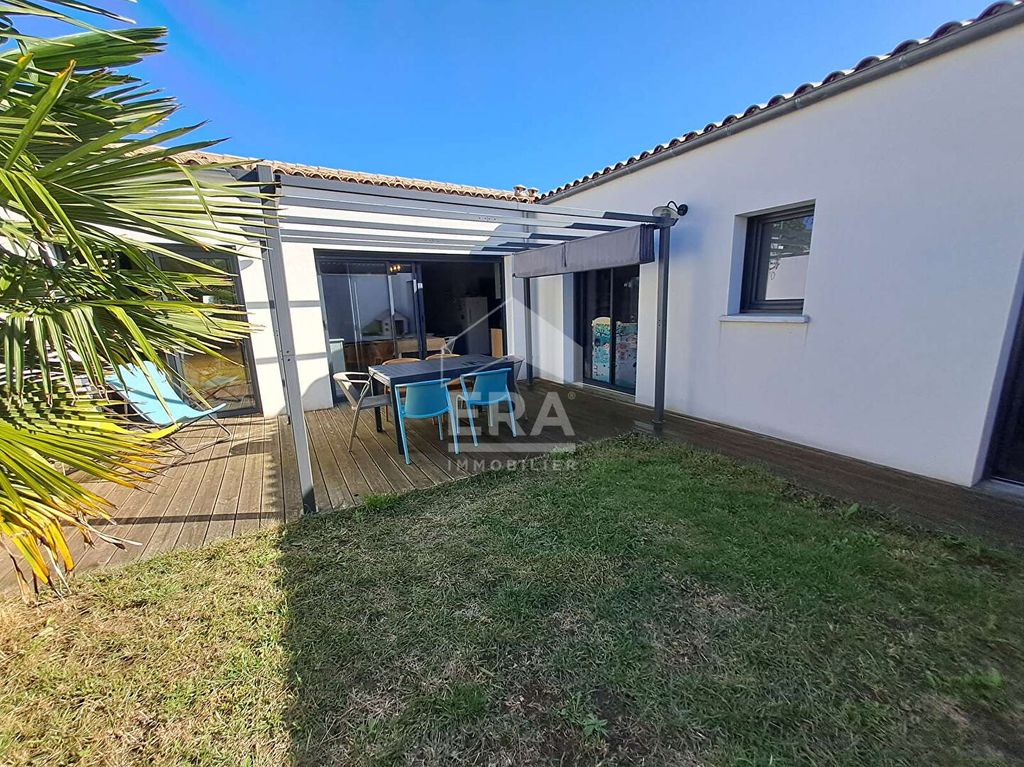 Achat maison à vendre 3 chambres 95 m² - La Rochelle