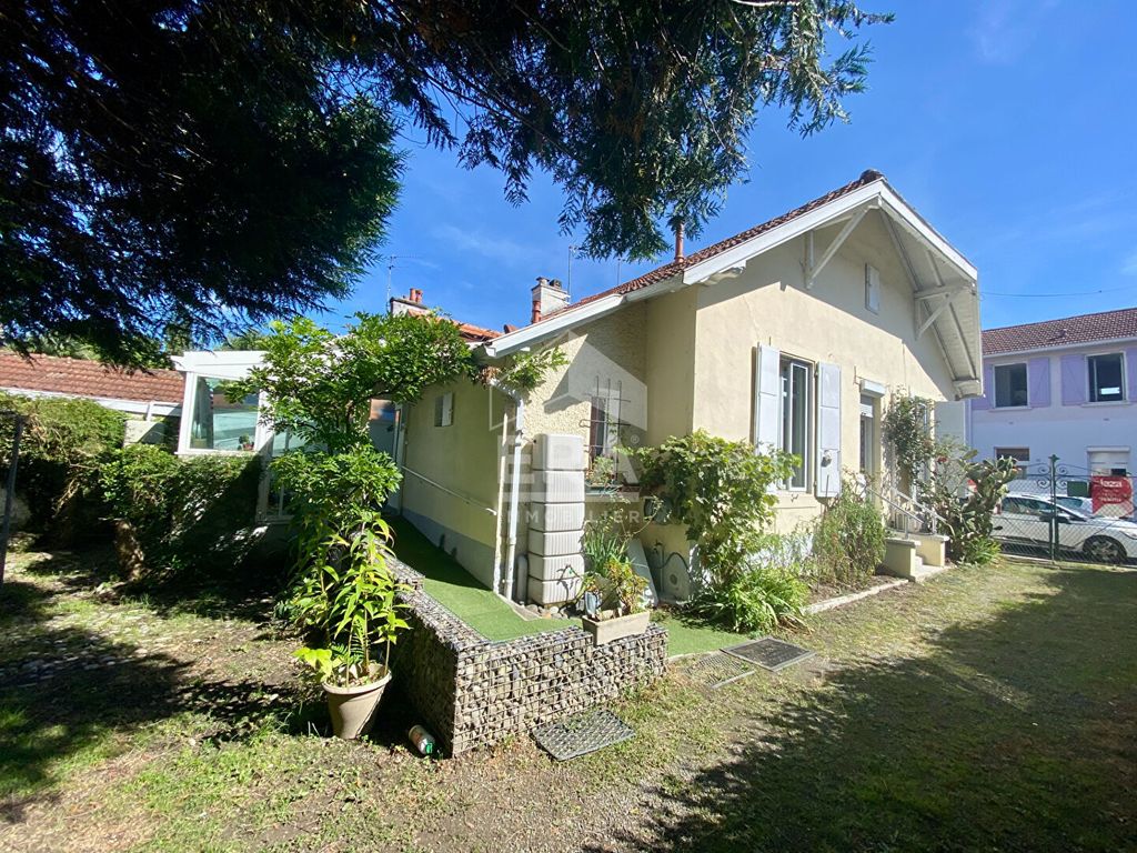 Achat maison à vendre 2 chambres 86 m² - Pau