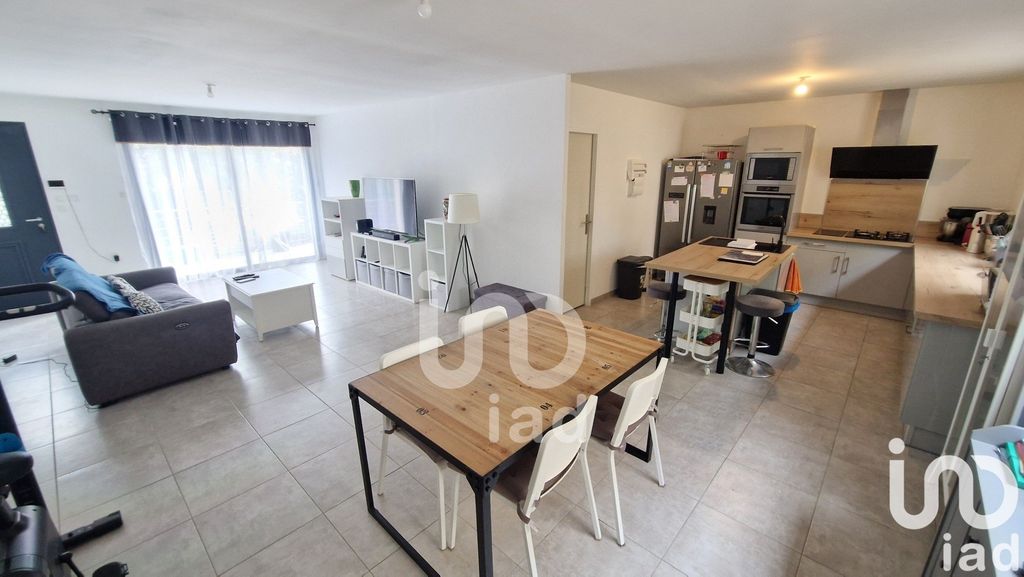 Achat maison à vendre 3 chambres 100 m² - Nîmes