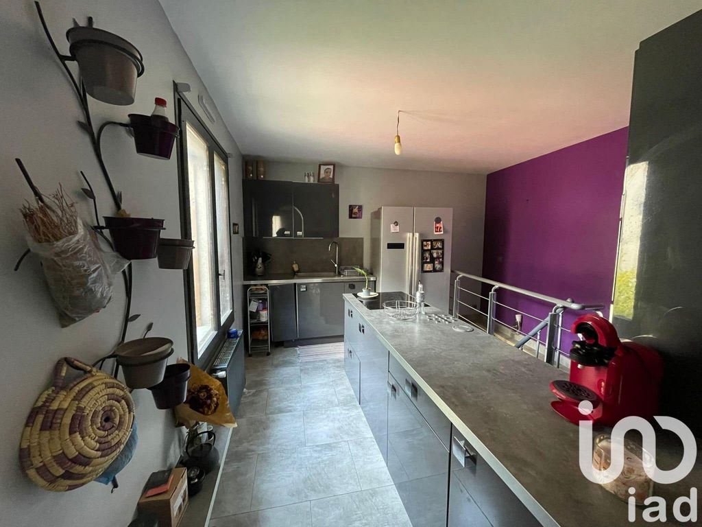 Achat appartement à vendre 5 pièces 99 m² - Brie-Comte-Robert