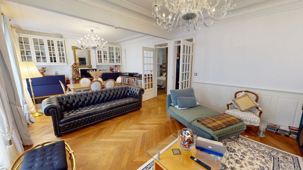 Achat appartement à vendre 2 pièces 60 m² - Paris 18ème arrondissement