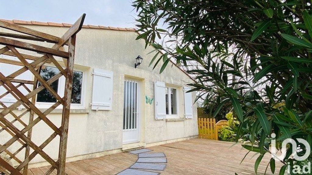 Achat maison à vendre 4 chambres 93 m² - Royan