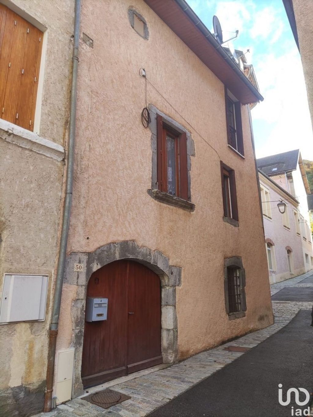 Achat maison à vendre 1 chambre 54 m² - Corps