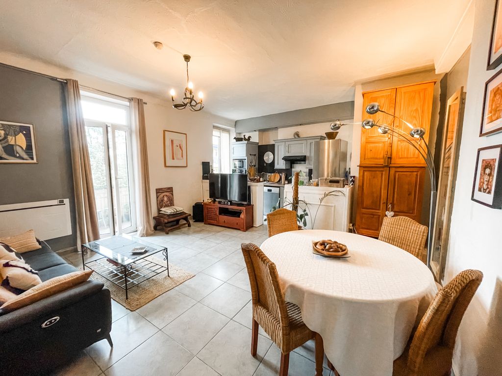 Achat appartement à vendre 4 pièces 80 m² - Saint-Laurent-du-Var