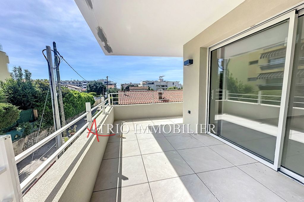 Achat appartement à vendre 3 pièces 59 m² - Cagnes-sur-Mer