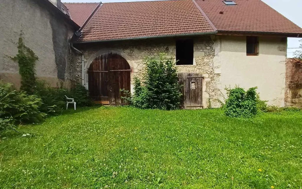 Achat maison à vendre 1 chambre 79 m² - Saint-Christophe-sur-Guiers