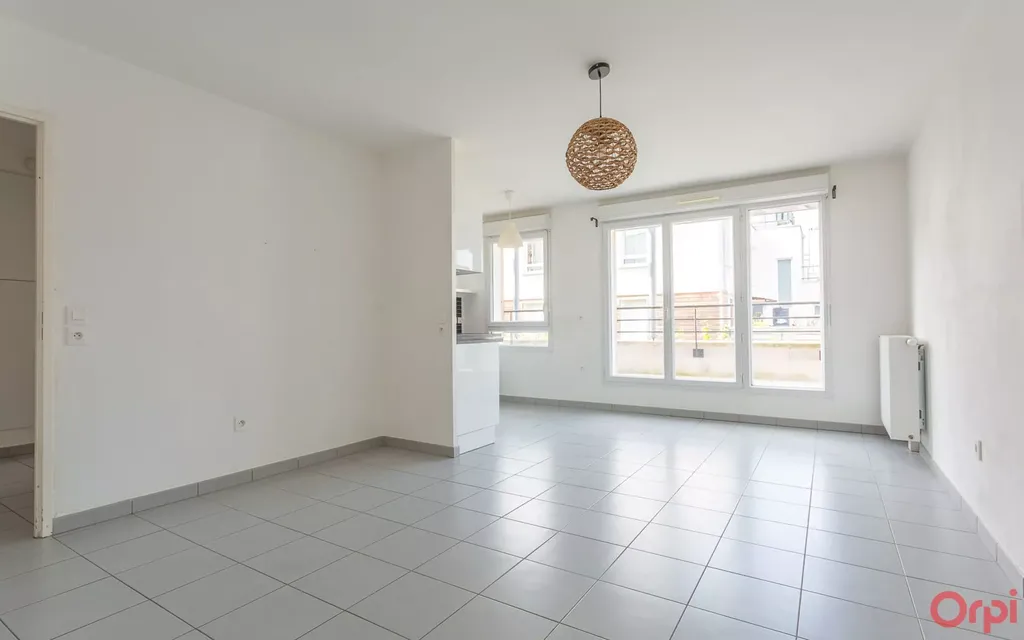 Achat appartement à vendre 2 pièces 49 m² - Sainte-Geneviève-des-Bois