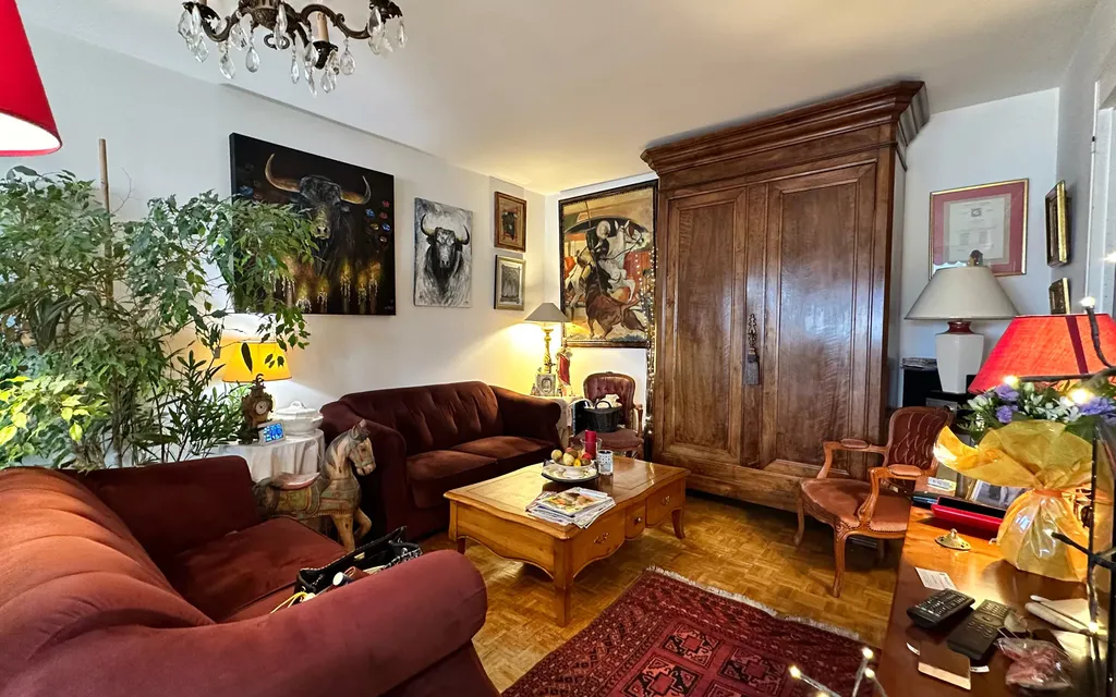 Achat appartement à vendre 5 pièces 105 m² - Nîmes