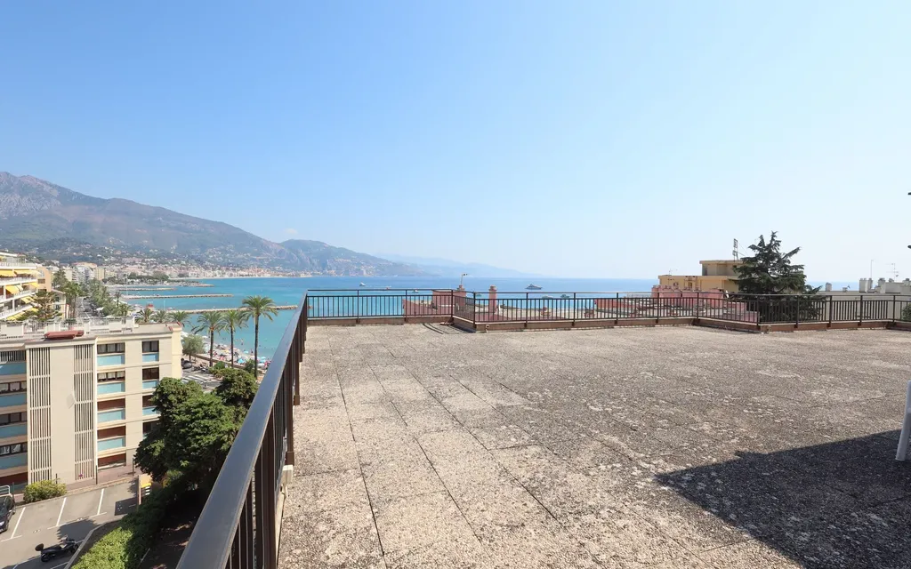 Achat appartement à vendre 3 pièces 57 m² - Roquebrune-Cap-Martin