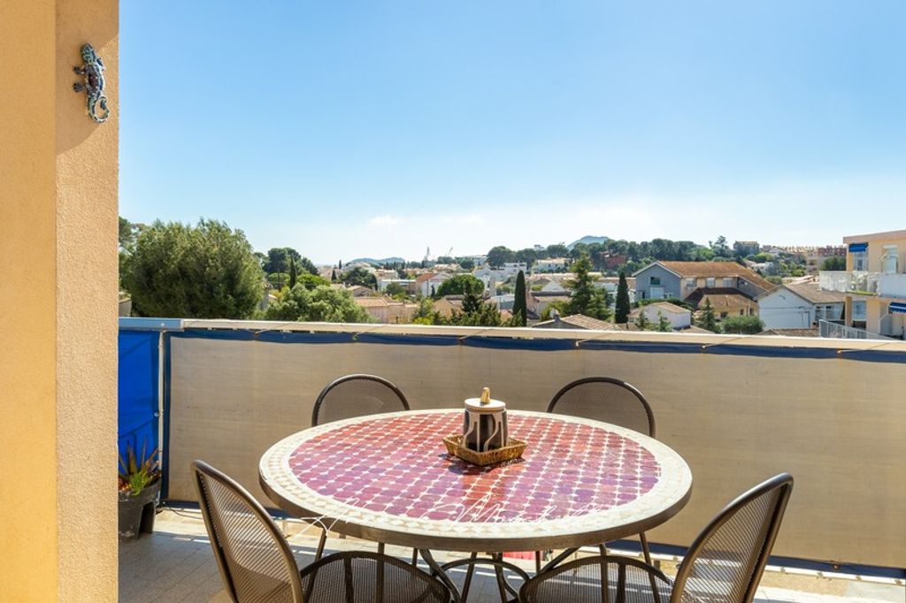 Achat appartement à vendre 3 pièces 63 m² - La Ciotat