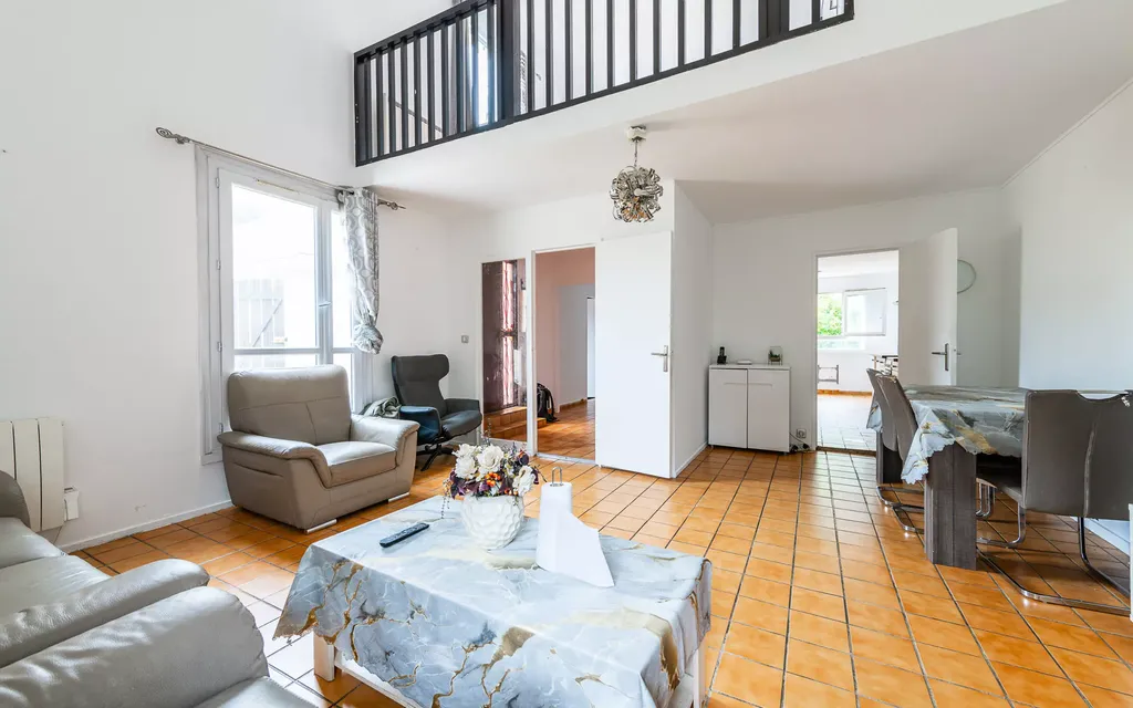 Achat duplex à vendre 6 pièces 124 m² - Noisy-le-Grand